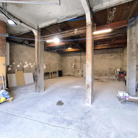 Maison Avec Grand Garage Entierement Renove